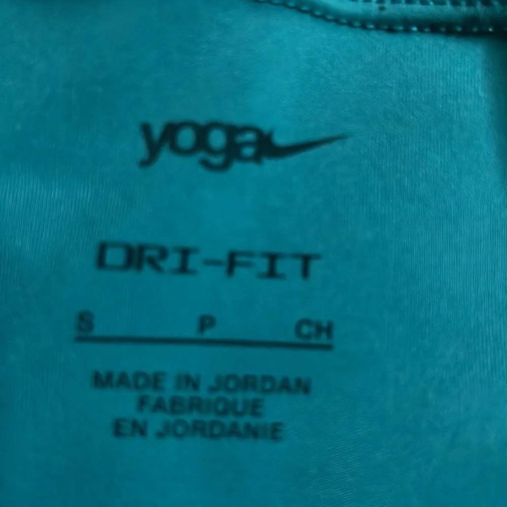 Nike Yoga Leggings